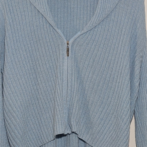St John Sport Cropped Blue Lightweight Zip Up Jacket Cardigan Baby Blue Size M - Picture 3 of 11